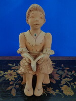 Elizabeth Elizabeth ceramic figurine