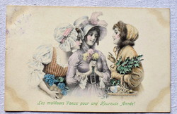 Antik MM Vienne grafikus Újévi üdvözlő képeslap beszélgető leányok