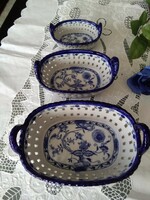 Porcelain baskets with openwork sides with blue edges with Meissen onion pattern and mark!