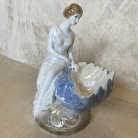 Gyönyörű Dorohoi porcelán hölgy
