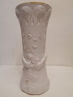 Forizsné Sárai Erzsébet kerámia váza ritkább fehér mázzal.