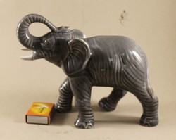 Porcelán szerencse elefánt 508