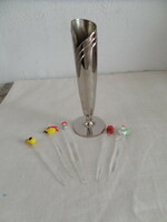 Art deco fém tartóban 5 db figurális üveg pálcika, falatkákhoz / olajbogyóhoz