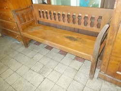 Old folk arm bench