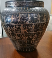 ﻿Régi egyiptomi ezüstberakásos bronz-réz patinás kaspó váza.Alkudható.