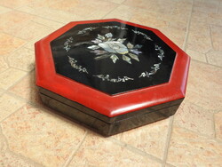 Pearl inlaid oriental lacquered wood octagonal split offering