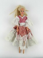 1J105 Mattel 1976 Barbie baba