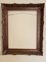 Carved blondell in perfect condition. For a mirror or painting