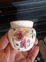 Zsolnay porcelán váza, 6 x 7 cm magas, hibátlan darab.