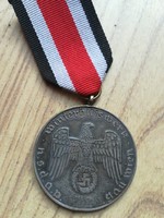 Harmadik Birodalmi  nsdap Gau Wien kitüntetés, szalagon