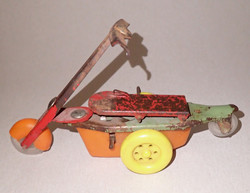 Rarity! Old retro vintage antique winding metal toy roller vehicle metal toy metal plate record player