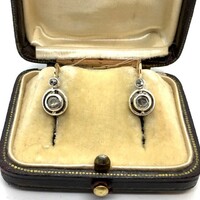 3370. Outer ring buton earrings with diamonds
