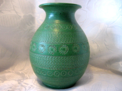 Wilhelm Kagel jelzett karcolt stúdió kerámia zöld váza