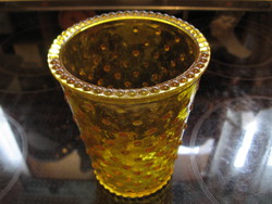 Sárga bütykös váza