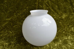 Fehér tejüveg opál gömb lámpabúra , lámpa , csillár búra 16,5 cm III.
