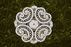 Vert csipke kézimunka lakástextil dekoráció kis méretű terítő 14 cm