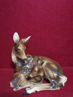 Porcelain deer with kid