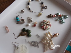 Single fülbevalók (16 db)