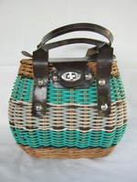 Very retro woven basket women's handbag