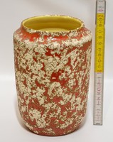 Tófej, fröcskölt fehér mázfoltos, narancssárga mázas, széles szájú henger kerámia váza (2233)