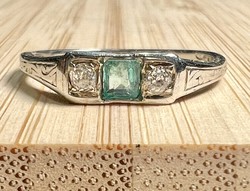213T. 1 Forintról! Antik Magyar Art Deco Briliáns (0,1 Ct) Smaragd (0,2 Ct) Fehérarany (1,6 g) gyűrű
