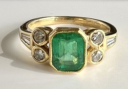 1 Forintról! 214T. Kolumbiai Smaragd (0,8 Ct) Briliáns (0,3 Ct) 18k Arany (3,5 g) gyűrű!