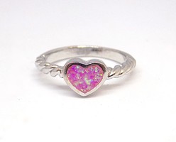 Opál köves szíves ezüst gyűrű (ZAL-Ag103827)