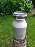Vintage 25 literes aluminium tejeskanna