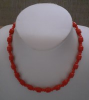Retro beautiful condition red necklace
