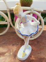 Porcelán balerina figura