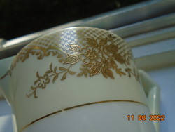 Noritake luxury Japanese porcelain gold brocade with floral lattice pattern, pouring