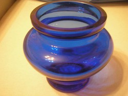 KIZÁRÓLAG VARGATIMEÁNAK Art deco,súlyos vastag falú kék  üveg váza hibátlanul eladó