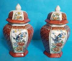 2 Japanese vases with hand-painted bird pattern