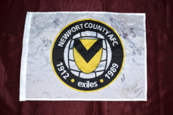 Newport County Association Football Club zászló  ( DBZ 0096 )
