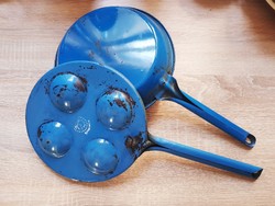 Vintage blue frying pan and pancake pan (pan), old dishes