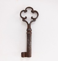 Antique ornate iron key 7cm