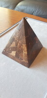 Piramis - asztali dísz