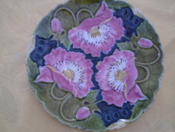 Old round nails numbered flower majolica plate 18 cm.