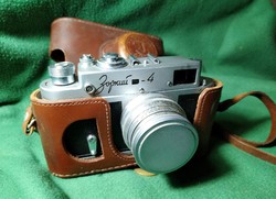 Zorki 4 cameras, in their original case, in beautiful condition!
