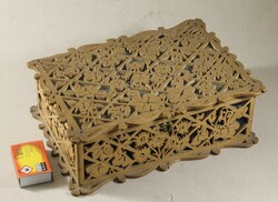 Carved wooden cigar or jewelry box 146