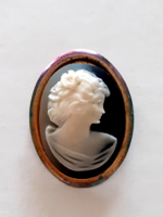 Old camea brooch female badge