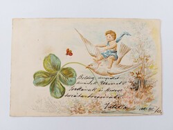 Régi képeslap dombornyomott 1901 levelezőlap kisfiú lóhere galamb katica