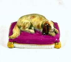 Schlaggenwald, lippert & haas around 1820: dog porcelain paperweight!