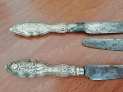 Antik 4-db régi alpakka kés,a pengéje acél,hossza 18,2-cm leárazva