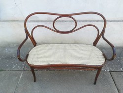Curiosity! Beautiful antique restored Viennese thonet sofa with bench.