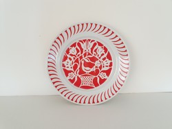Retro Hollóházi porcelán madaras fali tányér piros virágmintás 24 cm es mid century falidísz