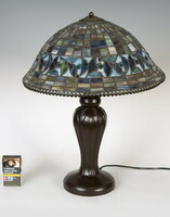 Szecessziós Tiffany stílusú asztali lámpa. Gyönyörű színek, eredeti üveg.