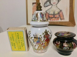 Vintage krémpúderes üvegek(az egyik parfümös is egyben),2db