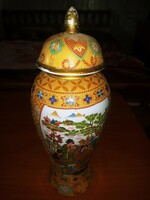 An oriental urn vase!