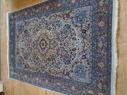 Jó állapotú öreg  kézi csomózású keleti   perzsa szőnyeg